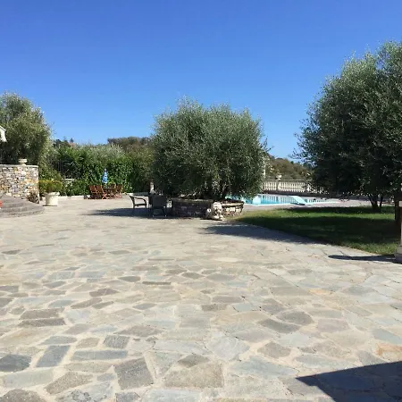 Con Piscina A Imperia, Italy * Imperia